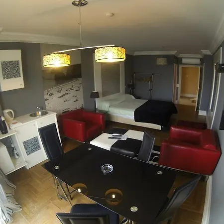 Seventies לינה וארוחת בוקר לאגוּ‏ש