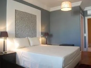 Seventies לינה וארוחת בוקר