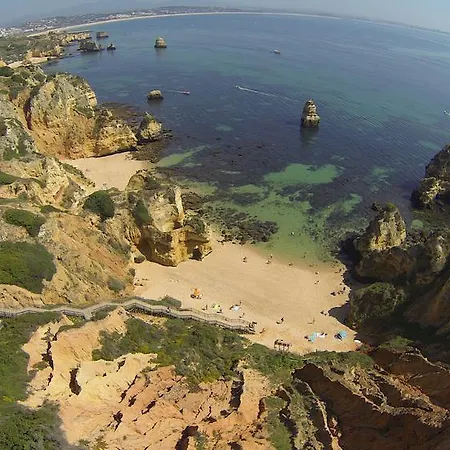 Seventies לינה וארוחת בוקר