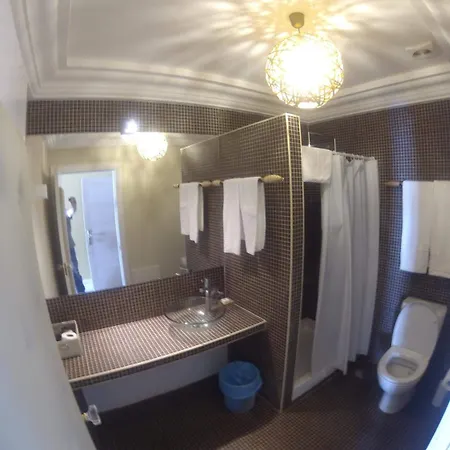 Bed & Breakfast Seventies Lagos