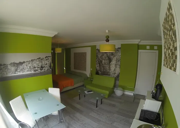 Nocleg ze śniadaniem Seventies Lagos