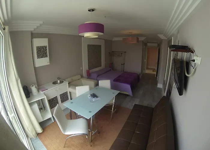 Nocleg ze śniadaniem Seventies Lagos